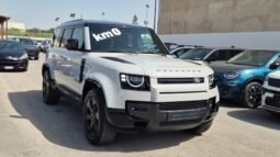 
										LAND ROVER DEFENDER AWD AUTO X-DYNAMIC SE 2026 completo									