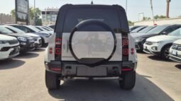 
										LAND ROVER DEFENDER AWD AUTO X-DYNAMIC SE 2026 completo									