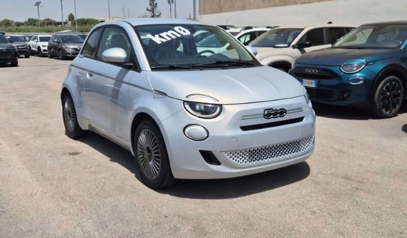 
								Fiat 500 HYBRID TORINO (CAMBIO MANUALE) 2026 completo									