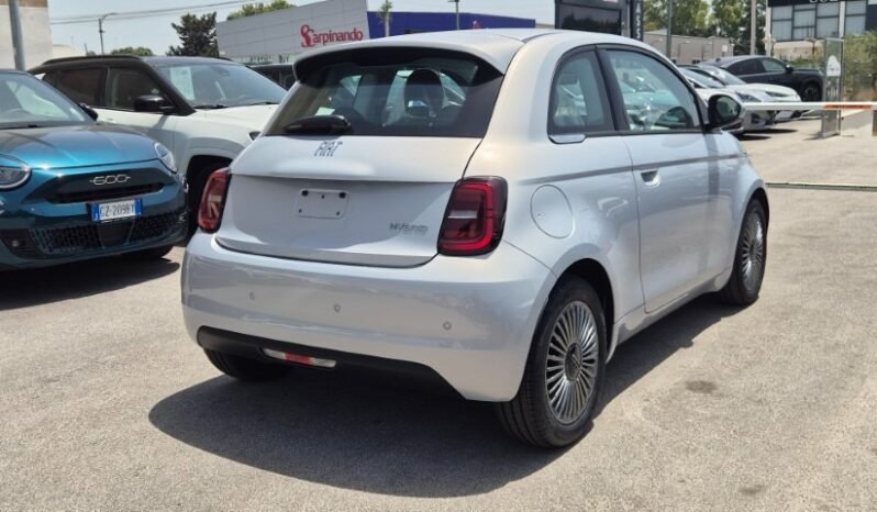 
								Fiat 500 HYBRID TORINO (CAMBIO MANUALE) 2026 completo									