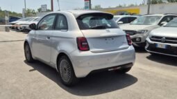 
										Fiat 500 HYBRID TORINO (CAMBIO MANUALE) 2026 completo									