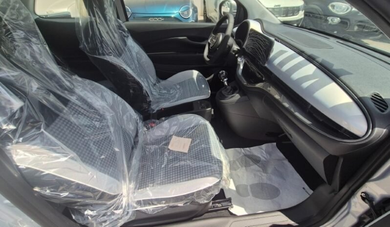 
								Fiat 500 HYBRID TORINO (CAMBIO MANUALE) 2026 completo									