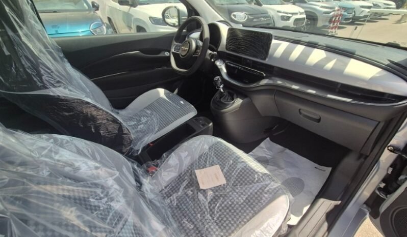 
								Fiat 500 HYBRID TORINO (CAMBIO MANUALE) 2026 completo									