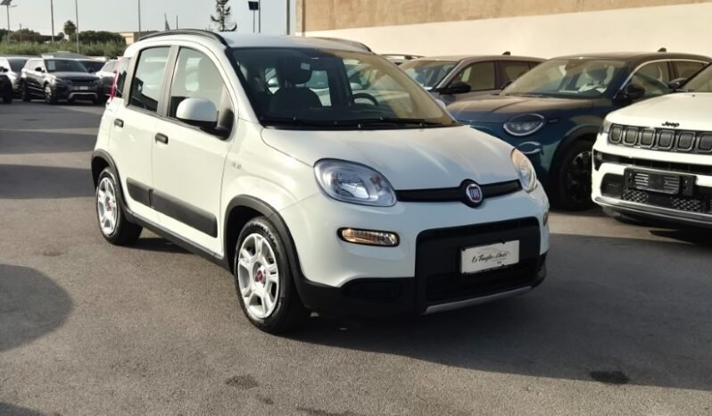 
								Fiat panda HYBRID CITY LIFE 2023 completo									