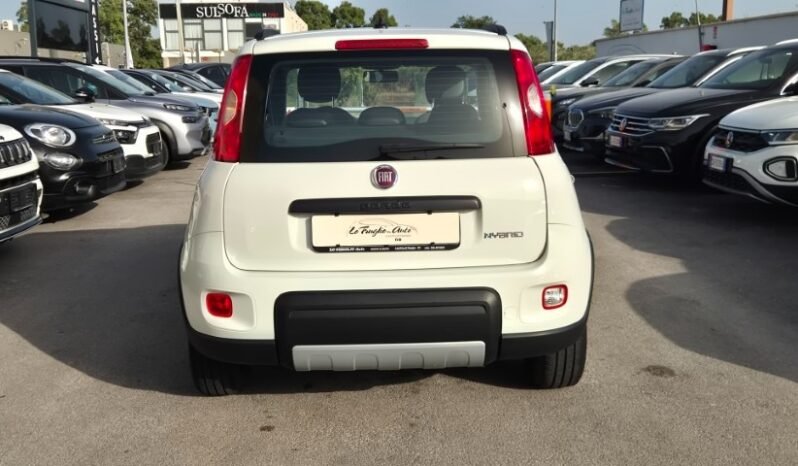 
								Fiat panda HYBRID CITY LIFE 2023 completo									