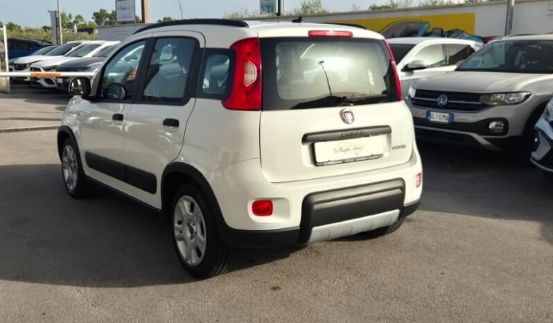 
								Fiat panda HYBRID CITY LIFE 2023 completo									