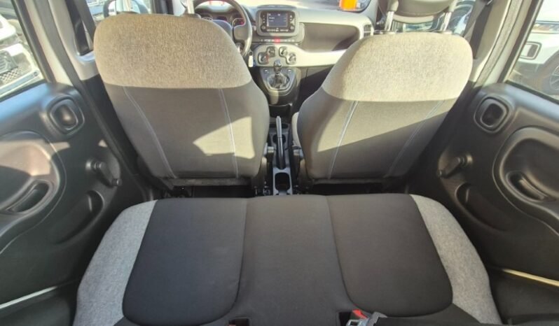 
								Fiat panda HYBRID CITY LIFE 2023 completo									