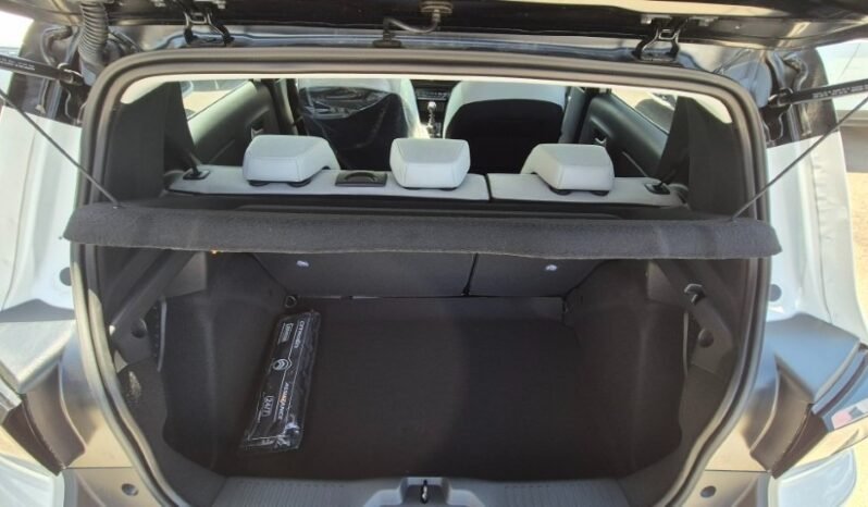 
								Citroen C3 MAX (B-COLOR) 2026 completo									