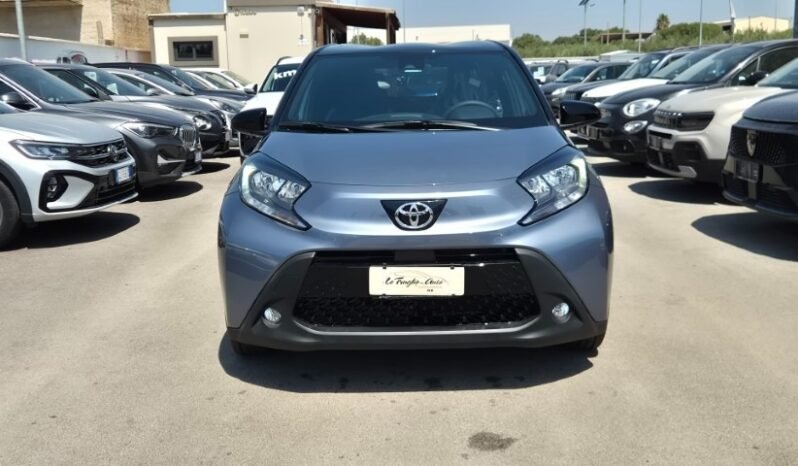 
								Toyota AYGO X 2025 completo									