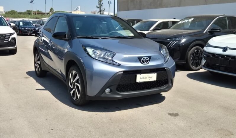 
								Toyota AYGO X 2025 completo									