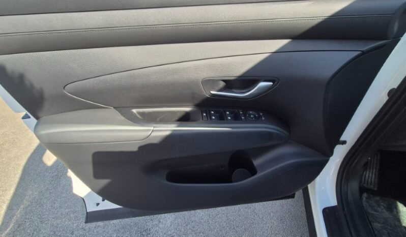 
								Hyundai TUCSON CRDI MILD HYBRID DCT BUSINESS 2026 completo									