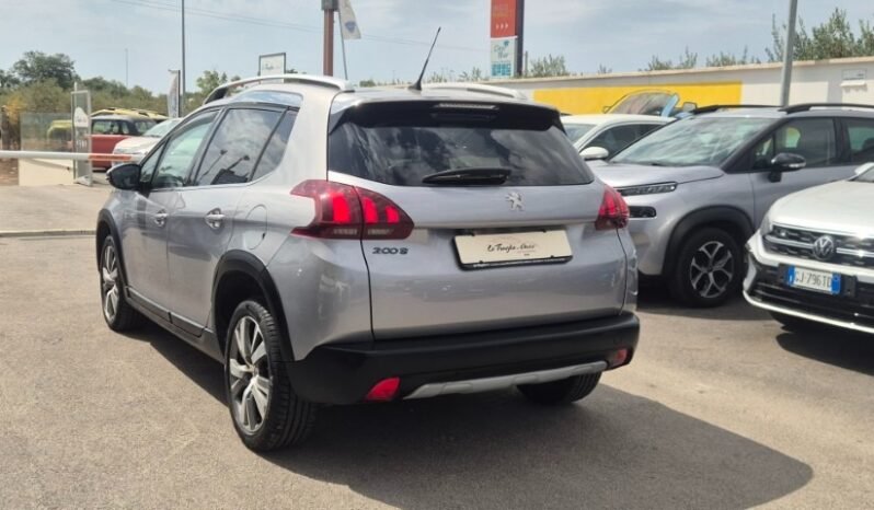 
								Peugeot 2008 BLUEHDI ALLURE 2019 completo									