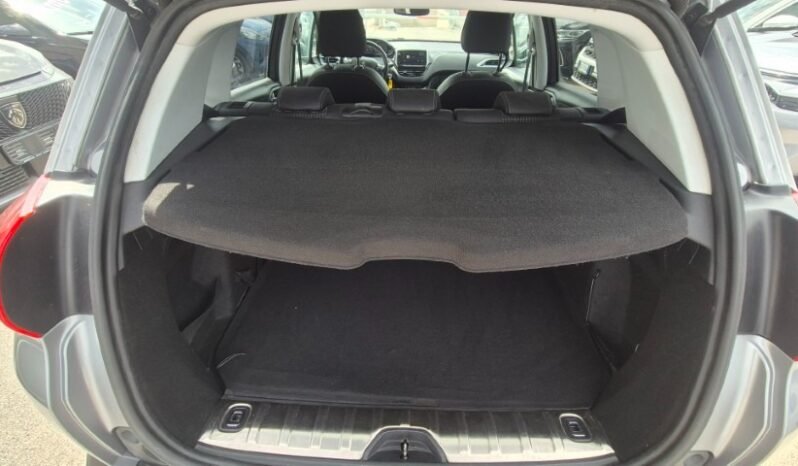 
								Peugeot 2008 BLUEHDI ALLURE 2019 completo									
