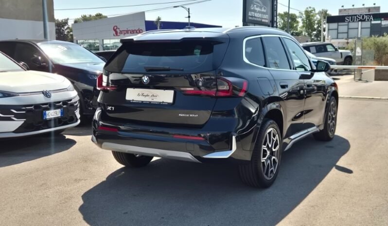 
								BMW X1 SDRIVE 18D M-SPORT 2026 completo									