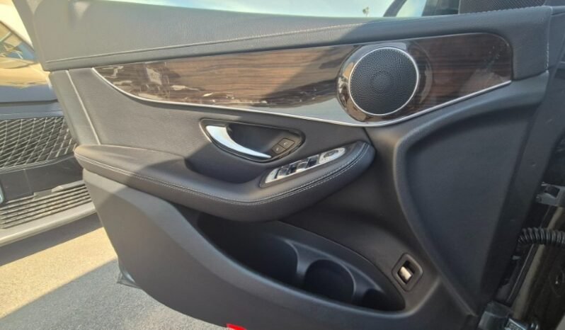 
								Mercedes GLC 250D 4MATIC AUT. PREMIUM 2019 completo									