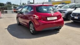 
										Peugeot 208 HDI ALLURE 2012 completo									