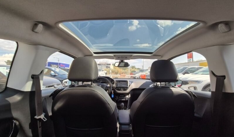 
								Peugeot 208 HDI ALLURE 2012 completo									