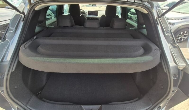
								Nissan qashqai MHEV ACENTA 2025 completo									
