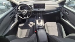 
										Nissan qashqai MHEV ACENTA 2025 completo									