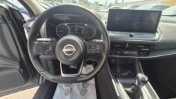 
										Nissan qashqai MHEV ACENTA 2025 completo									