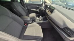 
										Nissan qashqai MHEV ACENTA 2025 completo									