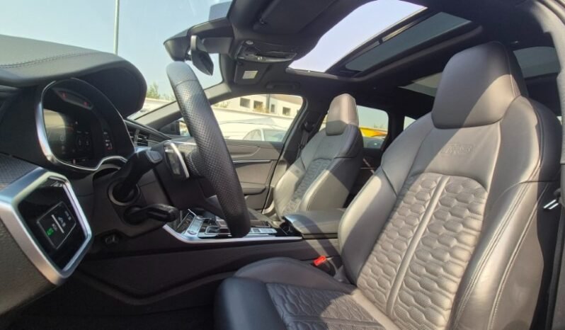 
								Audi RS6 AVANT TFSI V8 QUATTRO TIPTRONIC PERFORMANCE 2024 completo									