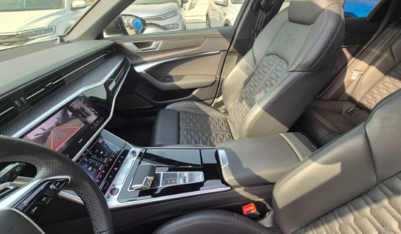 
								Audi RS6 AVANT TFSI V8 QUATTRO TIPTRONIC PERFORMANCE 2024 completo									