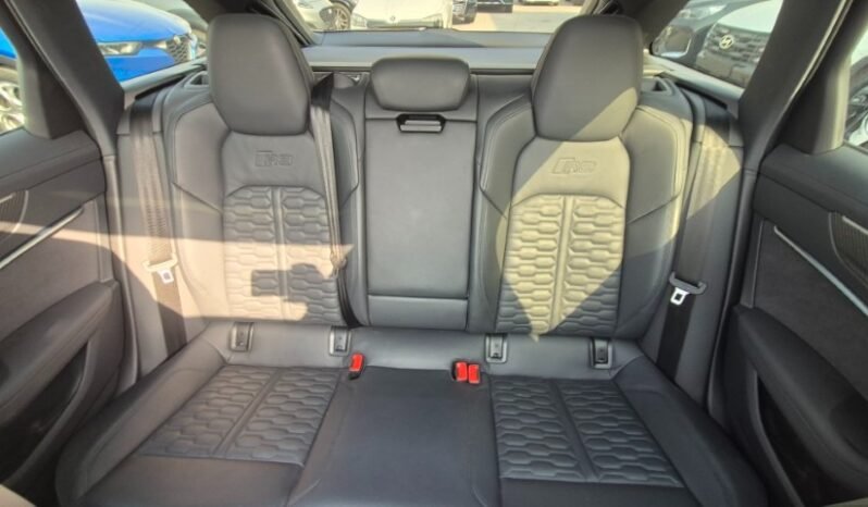 
								Audi RS6 AVANT TFSI V8 QUATTRO TIPTRONIC PERFORMANCE 2024 completo									