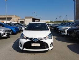 
										Toyota YARIS HYBRID ACTIVE 2016 completo									