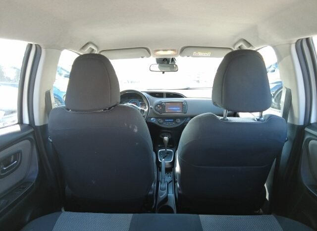 
								Toyota YARIS HYBRID ACTIVE 2016 completo									