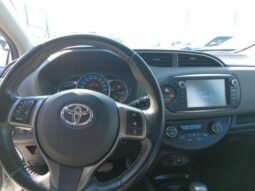 
										Toyota YARIS HYBRID ACTIVE 2016 completo									