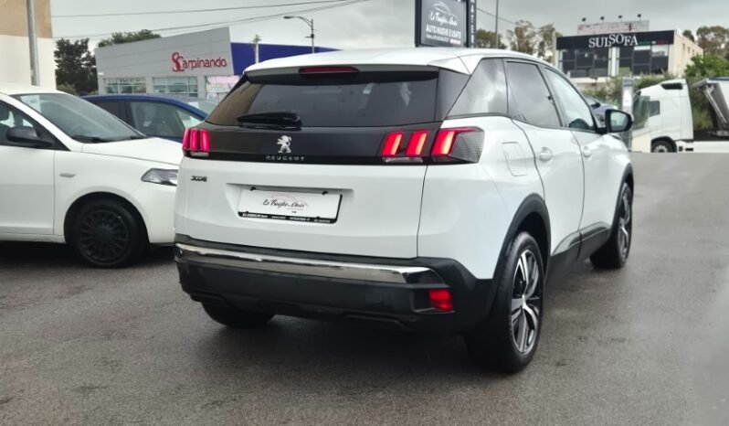 
								Peugeot 3008 EAT8 BUSINESS 2019 completo									
