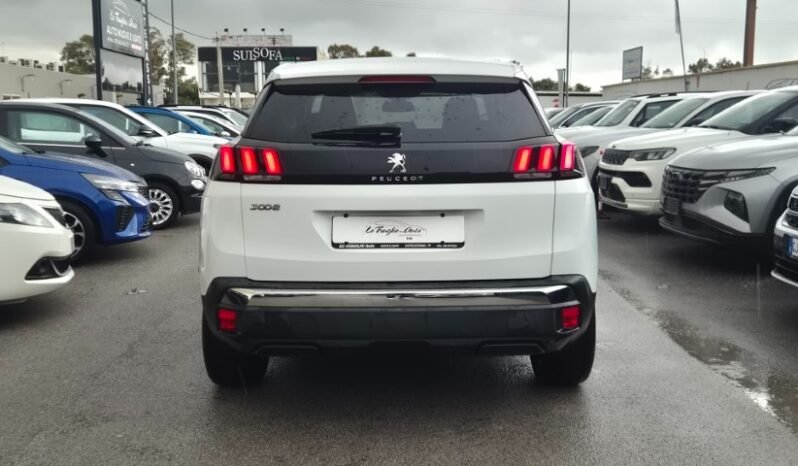 
								Peugeot 3008 EAT8 BUSINESS 2019 completo									