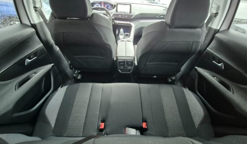 
								Peugeot 3008 EAT8 BUSINESS 2019 completo									