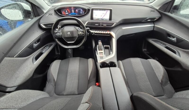 
								Peugeot 3008 EAT8 BUSINESS 2019 completo									