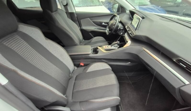
								Peugeot 3008 EAT8 BUSINESS 2019 completo									