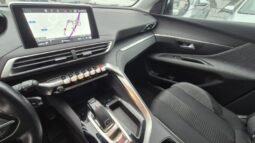 
										Peugeot 3008 EAT8 BUSINESS 2019 completo									