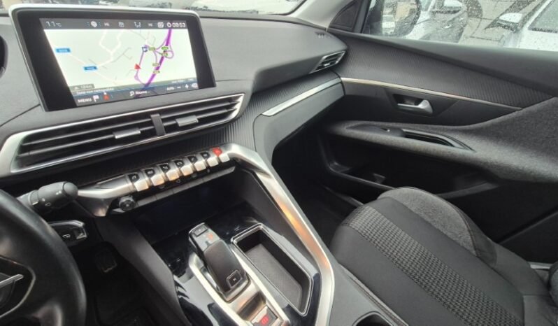 
								Peugeot 3008 EAT8 BUSINESS 2019 completo									