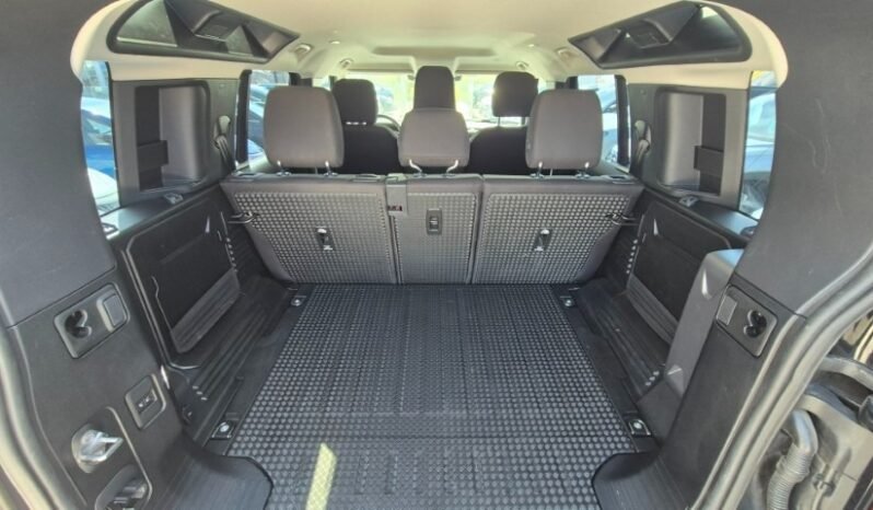 
								LAND ROVER DEFENDER AUTO HSE 2020 completo									