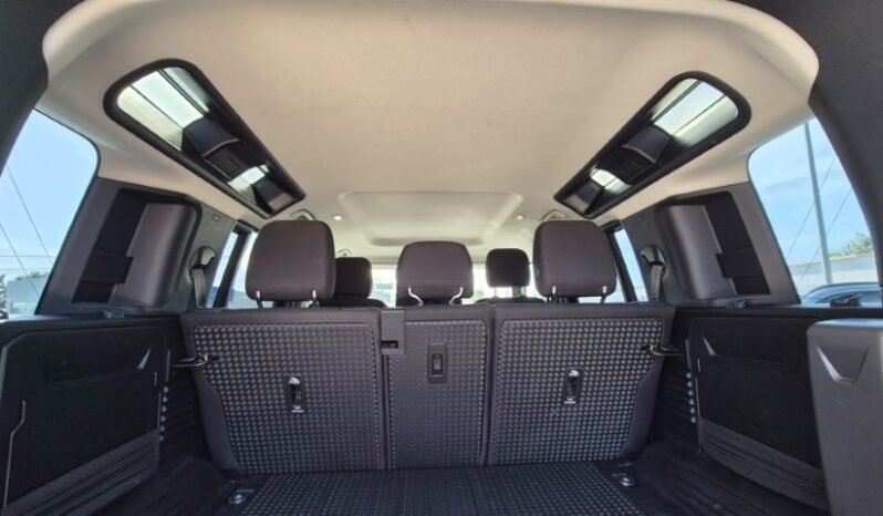 
								LAND ROVER DEFENDER AUTO HSE 2020 completo									