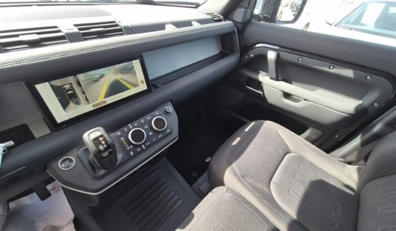 
								LAND ROVER DEFENDER AUTO HSE 2020 completo									