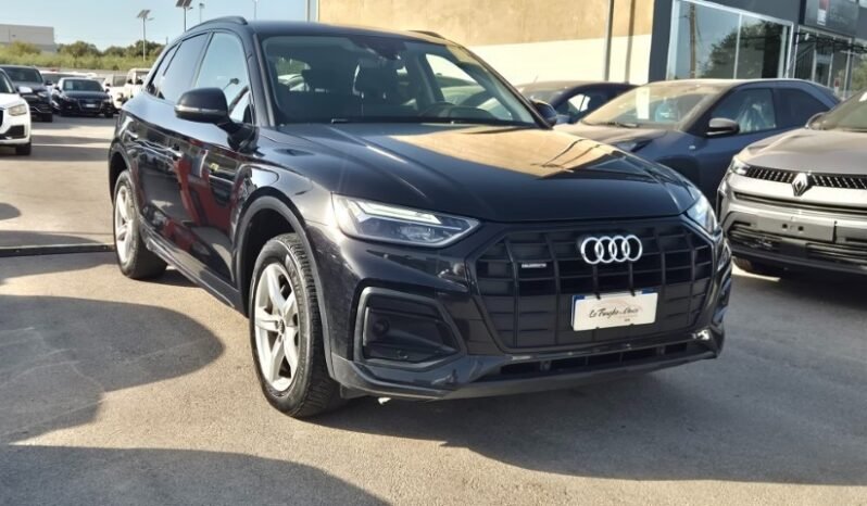 
								Audi Q5 40 TDI QUATTRO S-TRONIC BUSSINESS ADV. 2021 completo									
