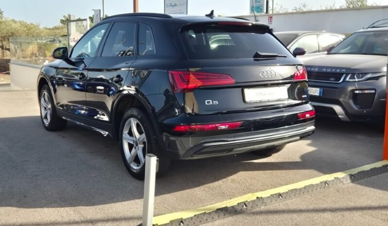 
								Audi Q5 40 TDI QUATTRO S-TRONIC BUSSINESS ADV. 2021 completo									