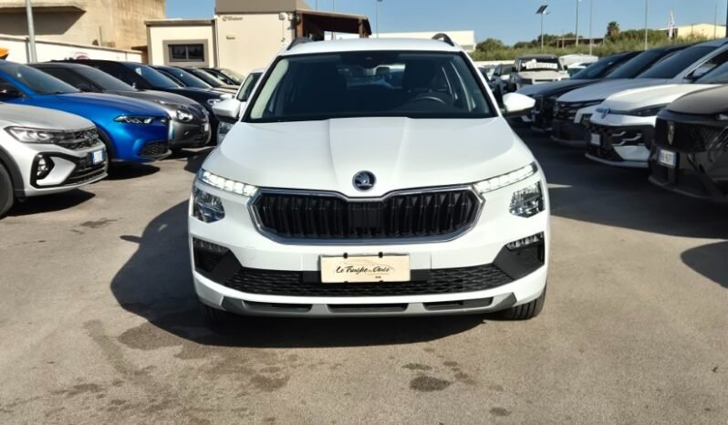 
								Skoda KAMIQ TSI AMBITION 2024 completo									