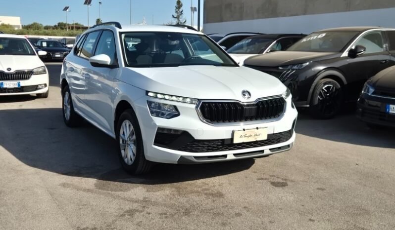 
								Skoda KAMIQ TSI AMBITION 2024 completo									