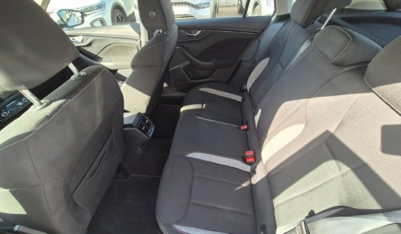 
								Skoda KAMIQ TSI AMBITION 2024 completo									