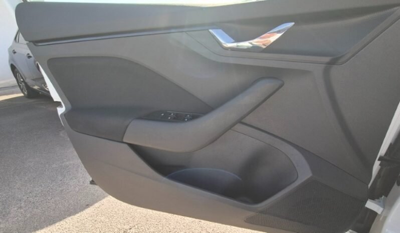 
								Skoda KAMIQ TSI AMBITION 2024 completo									