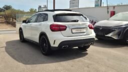 
										Mercedes GLA 220D AUTOMATIC 4MATIC PREMIUM (TETTO APRIBILE) 2017 completo									
