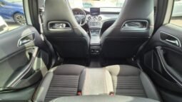 
										Mercedes GLA 220D AUTOMATIC 4MATIC PREMIUM (TETTO APRIBILE) 2017 completo									
