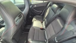 
										Mercedes GLA 220D AUTOMATIC 4MATIC PREMIUM (TETTO APRIBILE) 2017 completo									